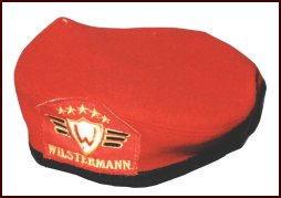 Baskenm��ze aus Awayo (einheimisches Gewebe)