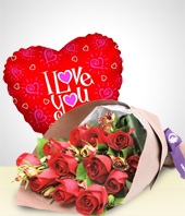 Bouquets - Coffret dEnchantement: Bouquet de 12 roses + Ballon