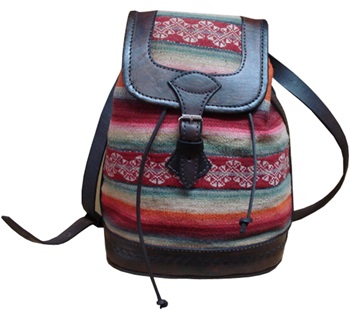 Cartera modelo "costal" con awayo multicolor