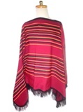 Poncho Evo Cadeau a Lionel Messi (Replique)