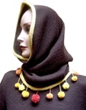 Bonnet modle ''tube''- marron avec pompons