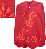 Red ruana - flowers details