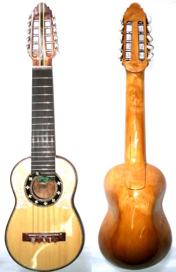 Konzert-Charango aus Tarcoholz