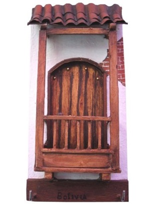 Fassade mit Balkon, Aiquile (Cochabamba)